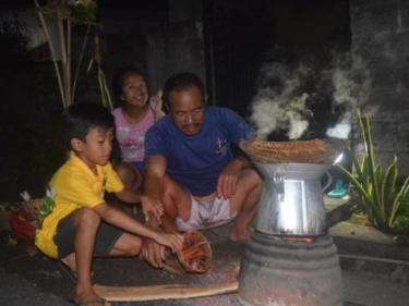 tradisi unik di buleleng yang wajib diketahui, nyakan diwang ada dimana dan kapan dilaksanakan nyakan diwang