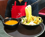 Penggemar Mie? Yuk Coba The Flying Noodle