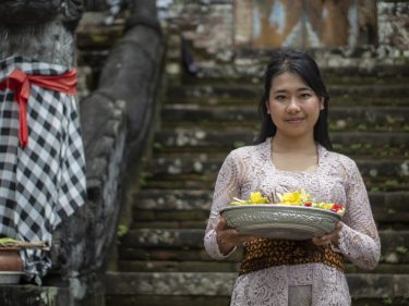 pantangan saat rainan pagerwesi di bali