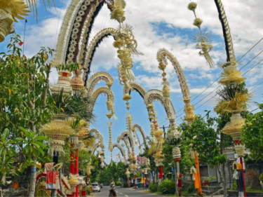 apa itu galungan dalam hindu bali