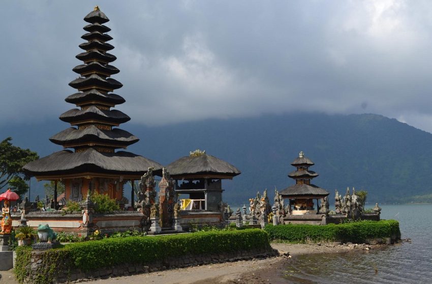 Daftar Purnama dan Tilem Bulan Agustus 2023
