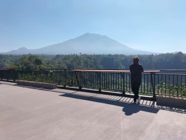 Pemandangan Gunung Agung dari sekitar Restoran Taman Edelwies, Tapa Agung View/ kabarportal