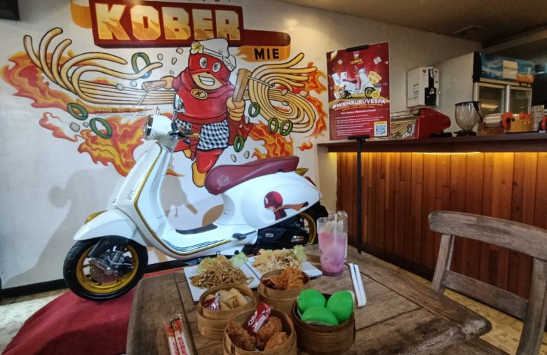 MiemBuruVespa bersama Kober Mie