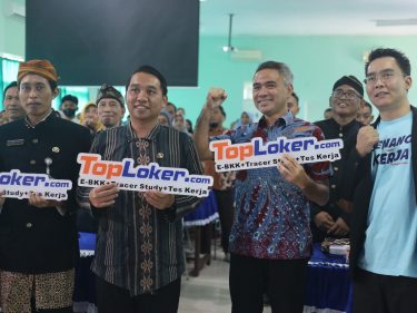 Toploker menjadi jawaban atas segala pertanyaan para pencari kerjaa saat ini. Tersedia ribuan lowongan kerja yang siap untuk dijajaki.