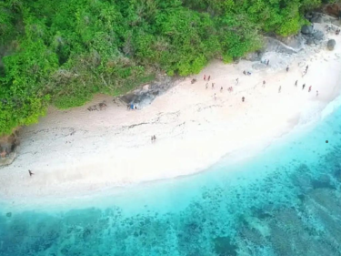 pantai Pantai Green Bowl yang viral di badung