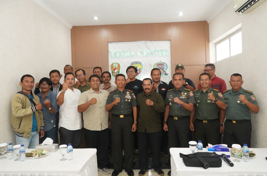 Danrem 163/Wsa Simakrama Dengan Insan Media