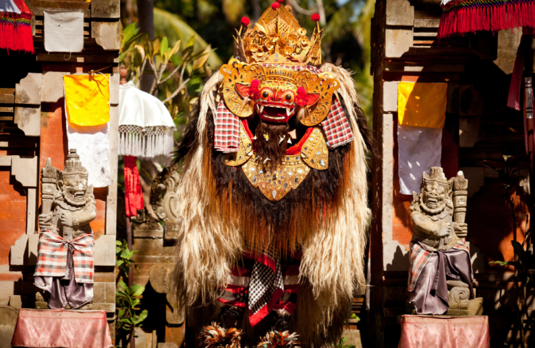 sejarah ngelawang di bali bermakna pembersihan bhuana agung