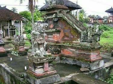 Pura Luhur Catur Kandapat Sari - Pangideran Dewata Nawa Sanga, Peguyangan, Denpasar