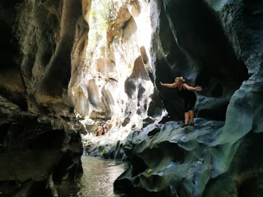 Hidden Canyon Beji Guwang