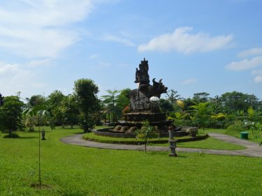 objek wisata lembu putih desa taro gianyar