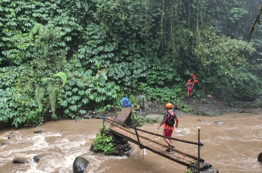  Mimih Ratu! Hendak Selamatkan Drone, Made Terseret Arus Sungai di Plaga