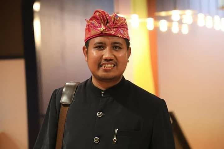 I Kadek satria, S.Ag. M.Pd.H - Penyuluh Agama Kemenang Kabupaten Buleleng