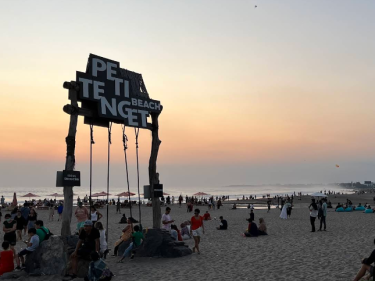 pantai petitenget kerobokan