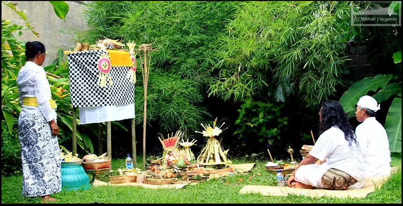 Apa itu Turus Lumbung: Simbol Spiritual dan Adaptasi Budaya Bali