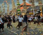 Tahu Perang Tipat Bantal di Mengwi? XXX Band Pernah Membuatkan Lagu, Begini Kisahnya