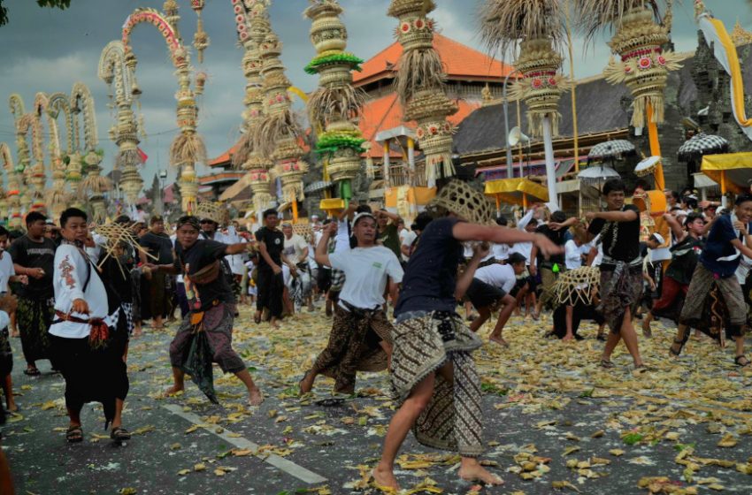 Tahu Perang Tipat Bantal di Mengwi? XXX Band Pernah Membuatkan Lagu, Begini Kisahnya