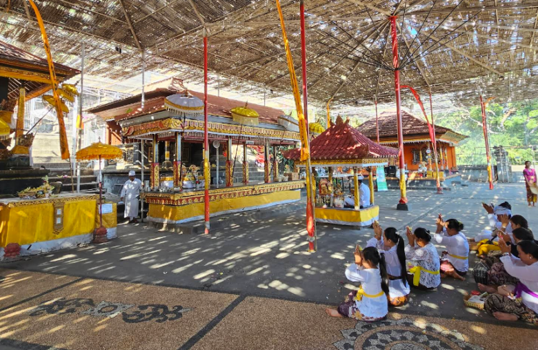 pura pulaki buleleng