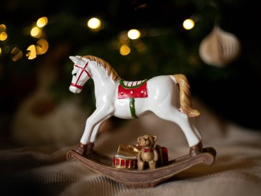 10 Hadiah Natal 2025 Murah tapi Langsung Menyentuh Hati untuk Keluarga dan Pasangan