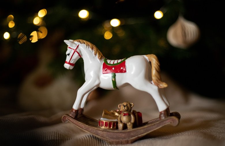 10 Hadiah Natal 2025 Murah tapi Langsung Menyentuh Hati untuk Keluarga dan Pasangan