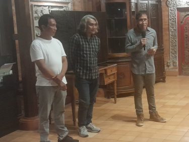 Santrian Art Gallery Sanur kembali menghadirkan pameran seni rupa Bali melalui pameran tunggal pelukis I Made Romi Sukadana bertajuk Divergent Mind