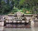 Peninggalan Raja Udayana dan Prabu Airlangga Sejak 977 M, Ini Dia Tempat Melukat Petirtaan Jolotundo